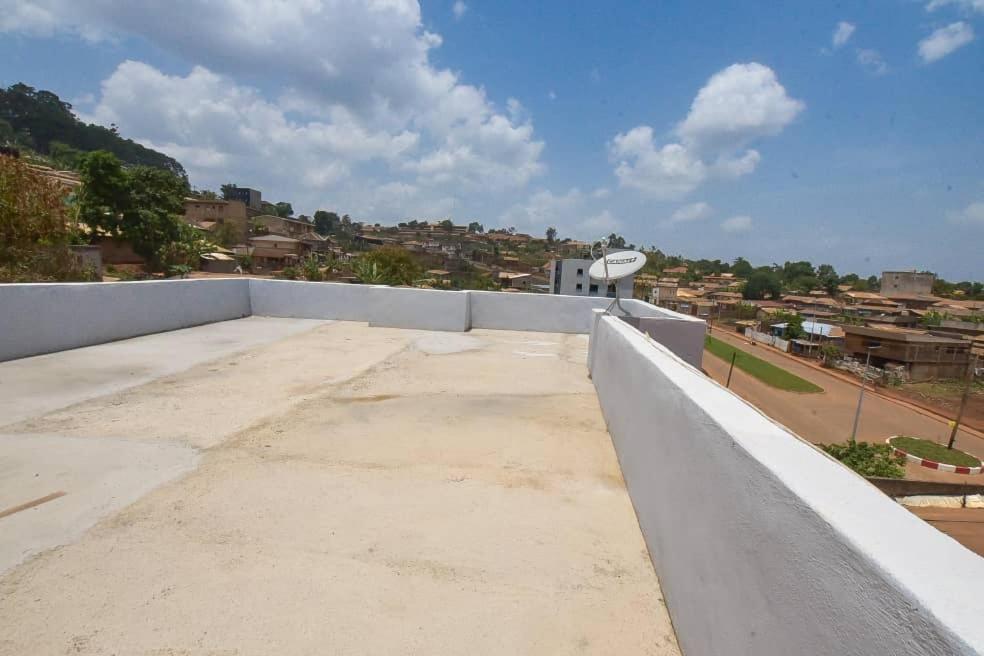 Appartements Neuf De Haut Standing Dm & Ng A Bafoussam Exterior photo