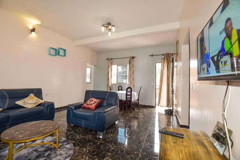 Appartements Neuf De Haut Standing Dm & Ng A Bafoussam Exterior photo
