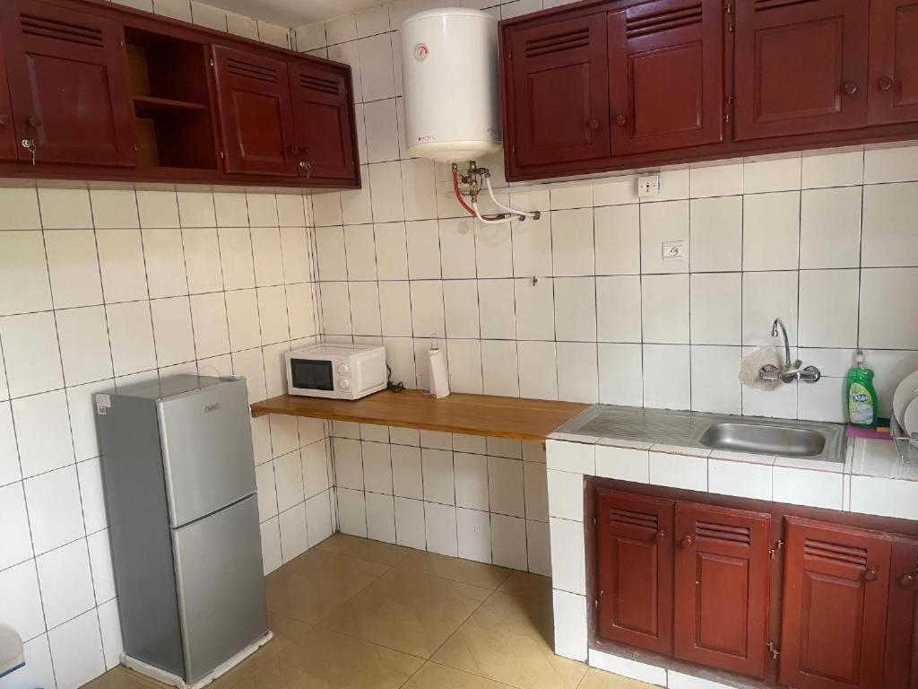 Appartements Neuf De Haut Standing Dm & Ng A Bafoussam Exterior photo